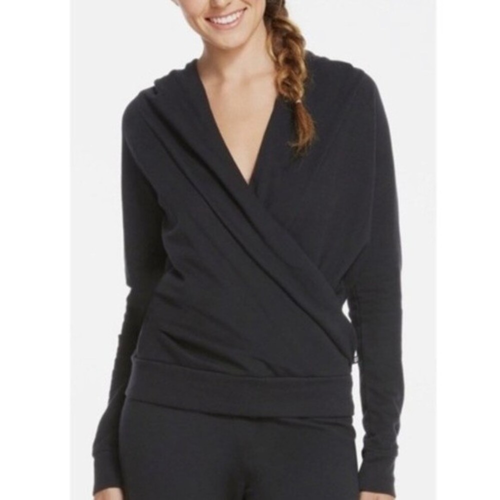 Fabletics Black Cozy Sweatshirt
